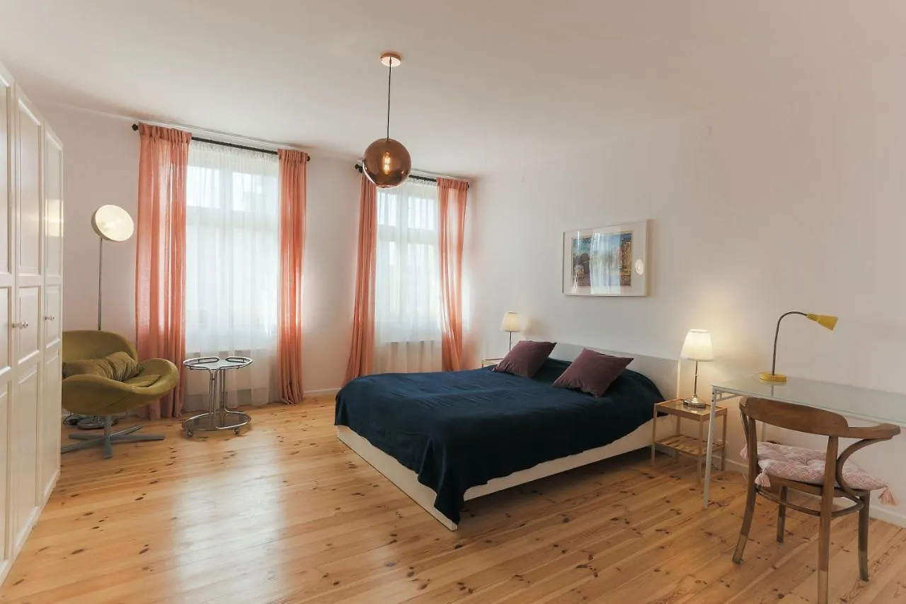 Spacious Sunny Apartment In Oldtown Gdansk Poland