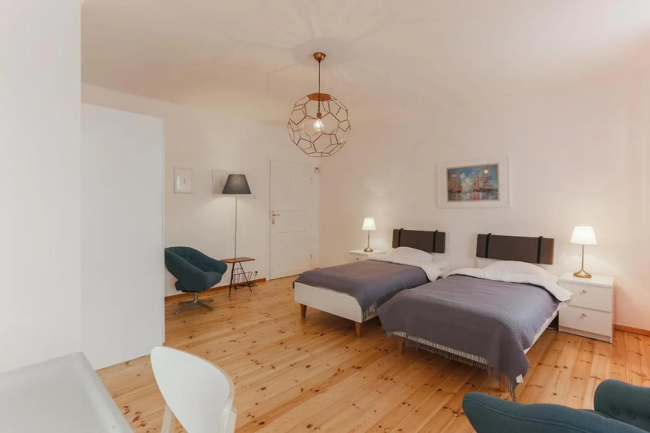 Spacious Sunny Apartment In Oldtown Gdansk